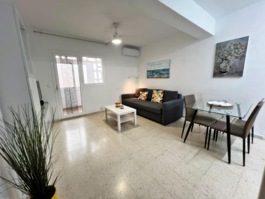 Magnifico Apartamento En El Centro De フエンヒロラ エクステリア 写真